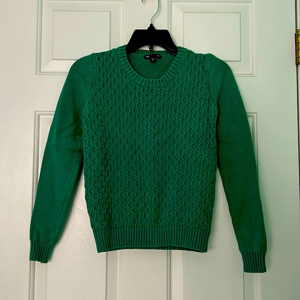 Green crew neck sweater from Gap